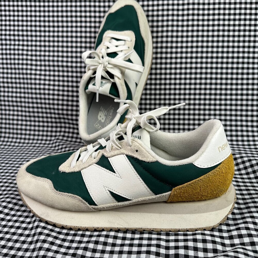 New Balance 237 Sneaker Green White Mustard Yellow Men's Size 9.5